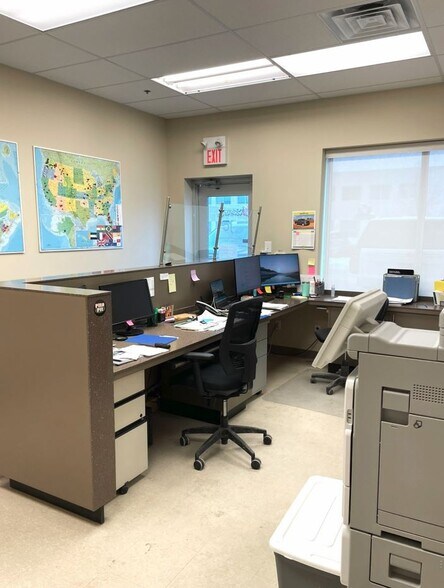 More Photos Of 683 Innovation Dr, Kingston Flex For Lease