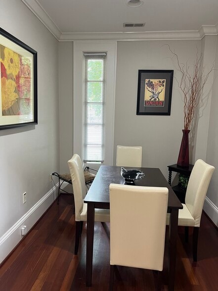 More Photos Of 222 Baldwin Ave, Charlotte Office For Lease