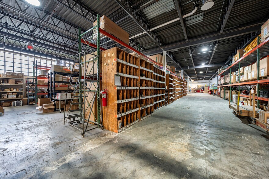 More Photos Of 380 North St, Teterboro Warehouse For Sale