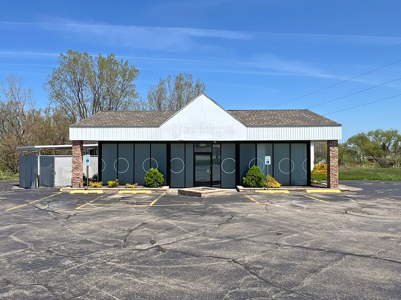 Primary Photo Of 2178 W 38th St, Erie Storefront Retail Office For Sale