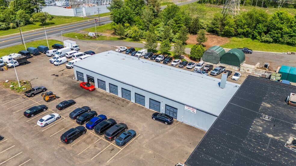 More Photos Of 512 W Center St, Manchester General Retail For Sale