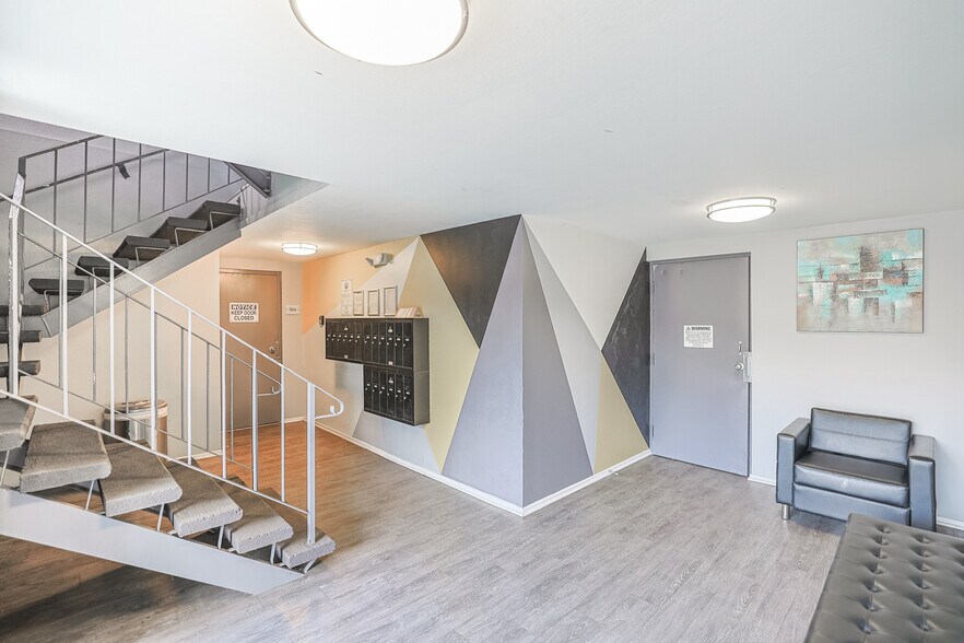 More Photos Of 4406 Cahuenga Blvd, Toluca Lake Apartments For Sale