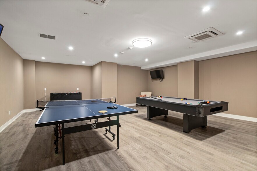 More Photos Of 587 Connecticut Ave, Norwalk Apartments For Sale