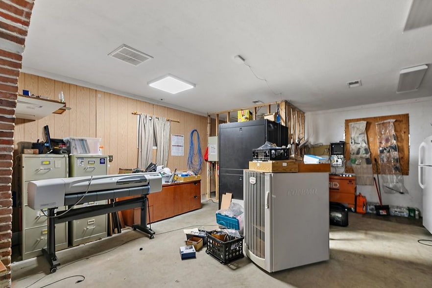 More Photos Of 5070 Elinor Rd, Jacksonville Office For Sale