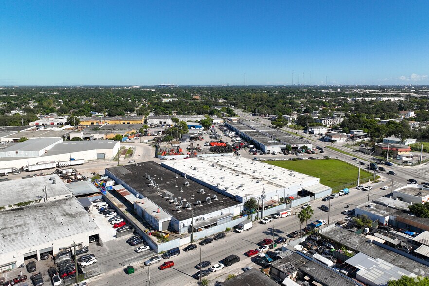 More Photos Of 2320 NW 147th St, Opa-locka Warehouse For Lease
