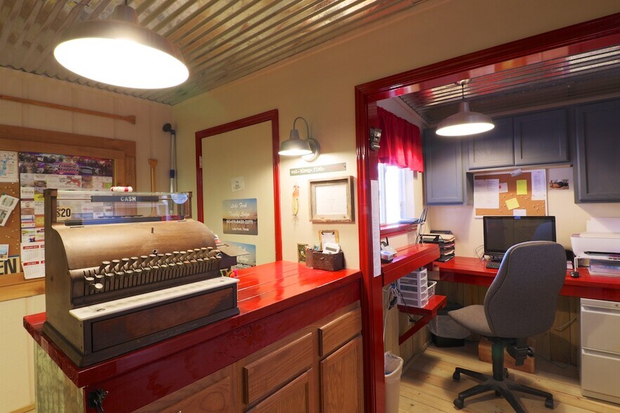 More Photos Of 2784 W State Highway 154, Quitman Hotel For Sale