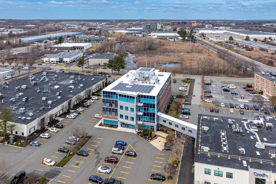 More Photos Of 8 Cabot Rd, Woburn Office For Lease