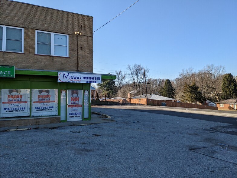 More Photos Of 1434-1436 Chambers Rd, Saint Louis Veterinarian Kennel For Sale