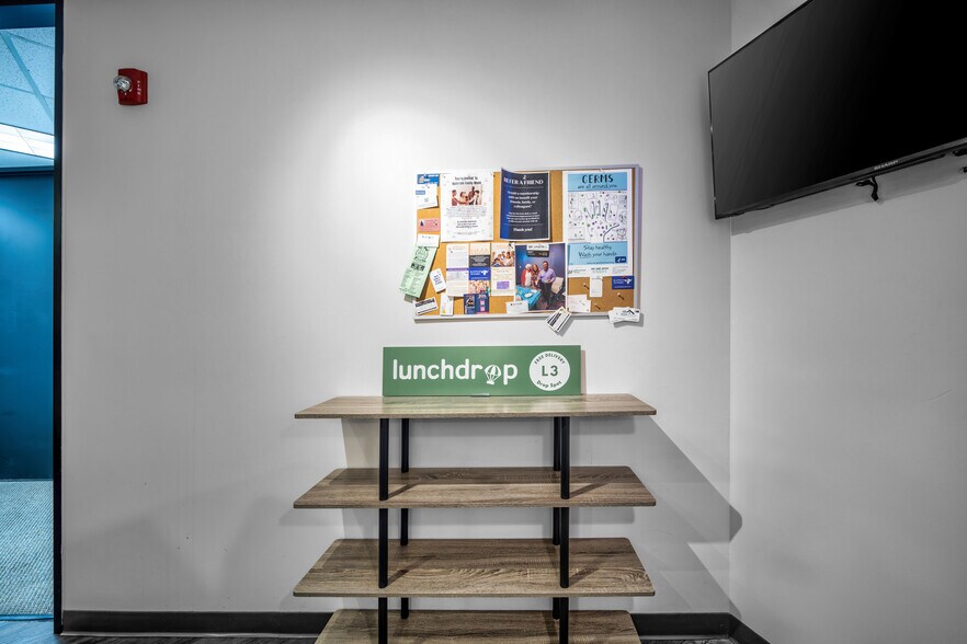 More Photos Of 15150 Preston Rd, Dallas Coworking Space