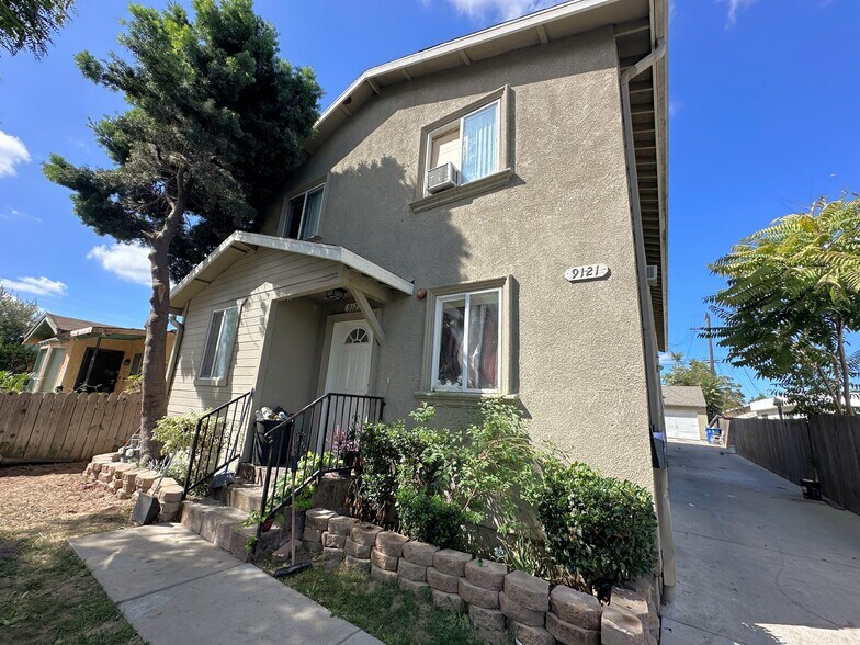 More Photos Of 9123 Orchard Ave, Los Angeles Multifamily For Sale