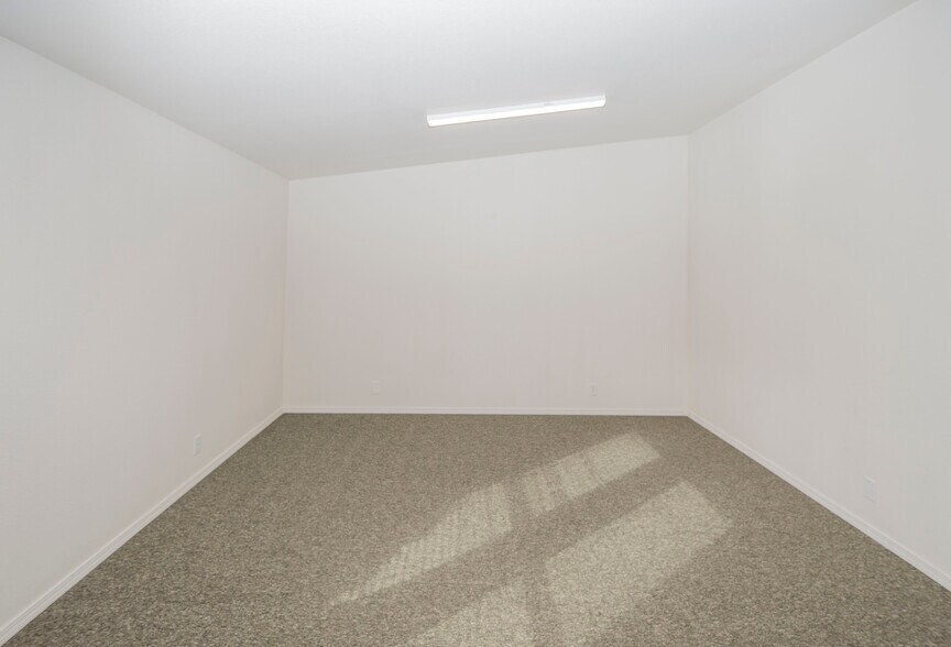 More Photos Of 6885 Bauman St, Bonners Ferry Office Residential For Lease