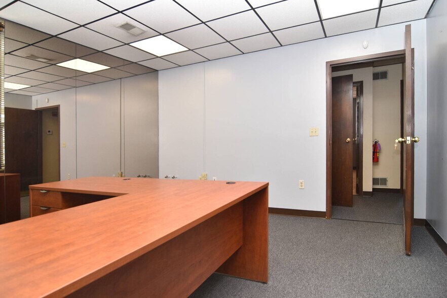 More Photos Of 862 Charles St, Providence Medical For Sale