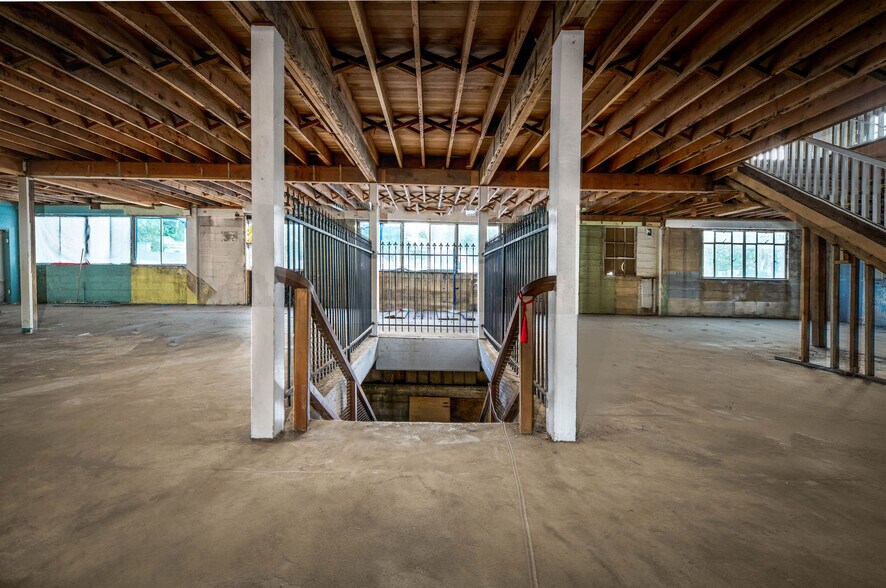 More Photos Of 210 Broad St, Nevada City Freestanding For Sale