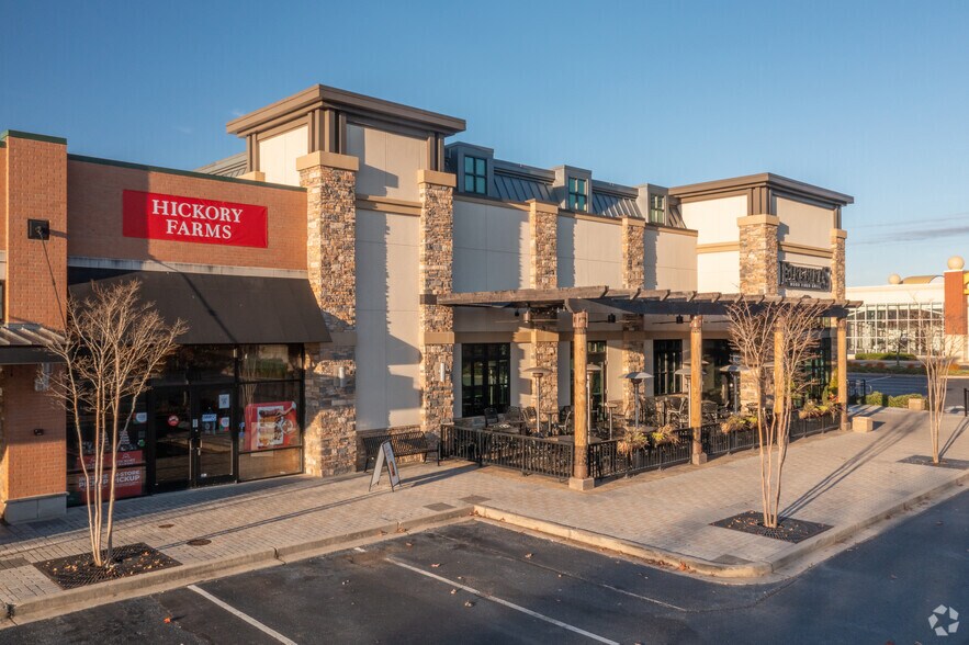 More Photos Of 1025 Woodruff Rd, Greenville Unknown For Lease