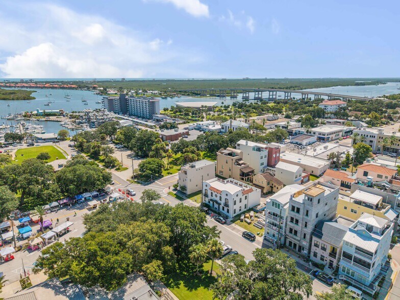 More Photos Of 136 Julia St, New Smyrna Beach Flex For Sale