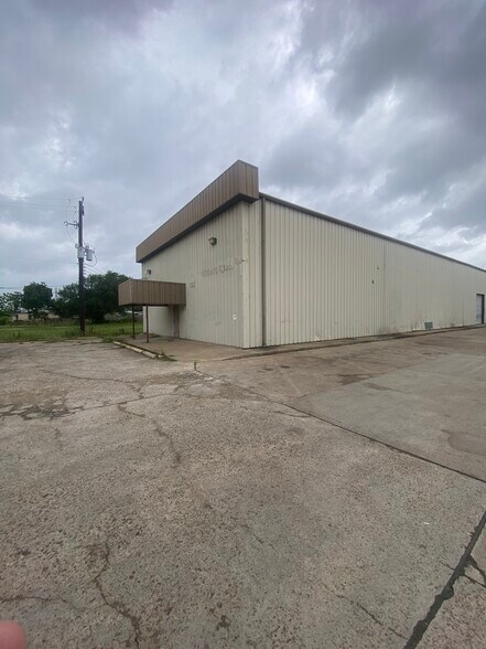 Primary Photo Of 1225 Buschong St, Houston Warehouse For Lease