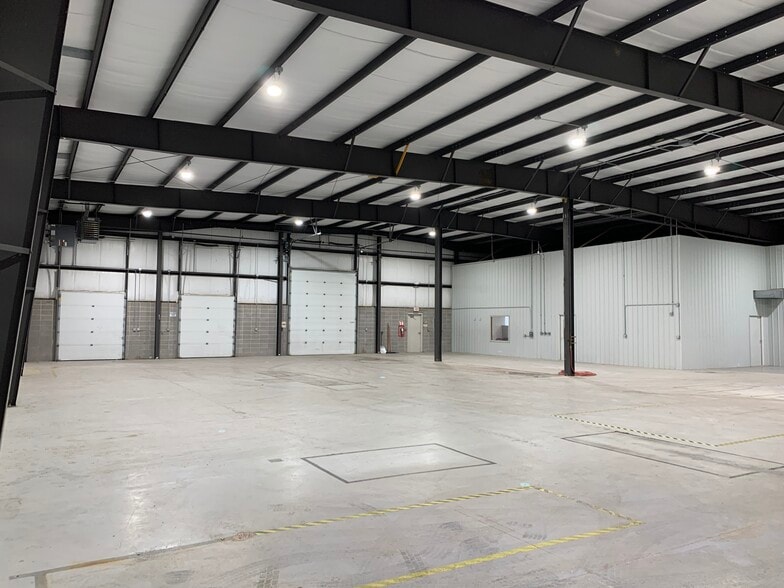 More Photos Of 115 S 84th Ave, Wausau Warehouse For Sale