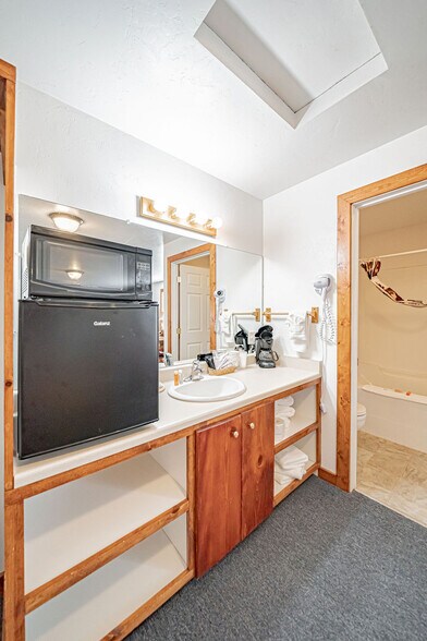 More Photos Of 3427 Swan Valley Hwy, Irwin Hotel For Sale