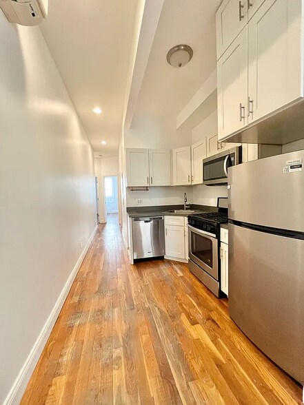 More Photos Of 293 Wyckoff Ave, Brooklyn Apartments For Sale