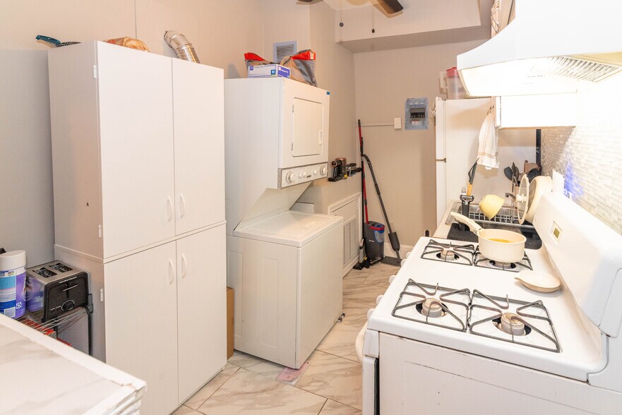 More Photos Of 4008 Primrose Ave, Baltimore Apartments For Sale