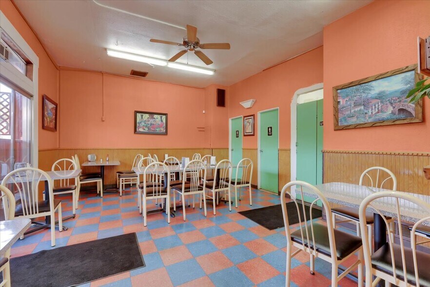 More Photos Of 120 Percy Ave, Yuba City Restaurant For Lease