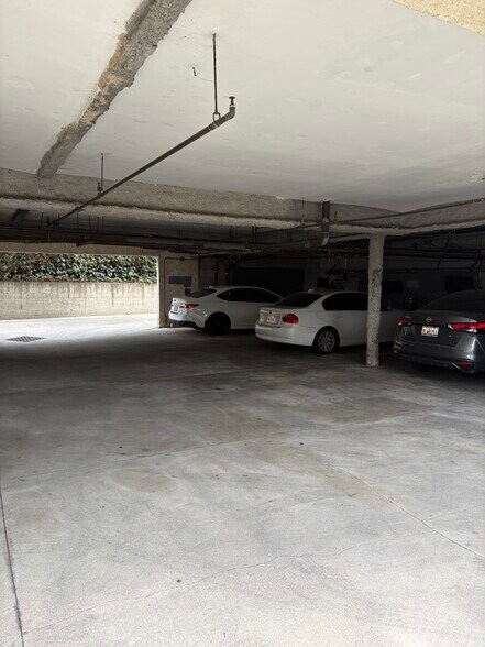 More Photos Of 1095 N Raymond Ave, Pasadena Apartments For Sale