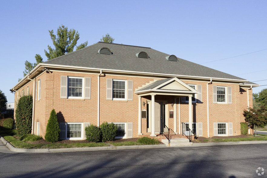 Primary Photo Of 1400 Amherst, Winchester Medical For Lease