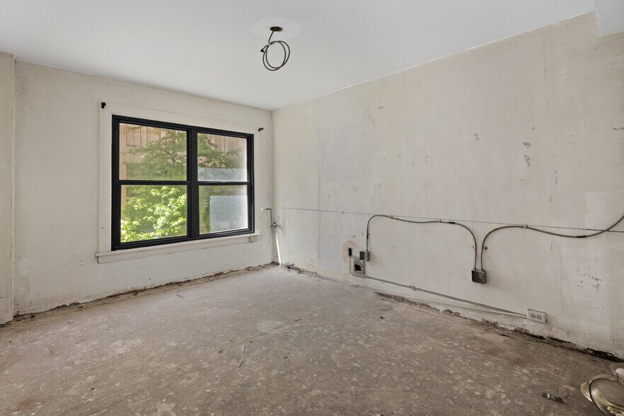 More Photos Of 315 Seneca St, Seattle Hotel For Sale