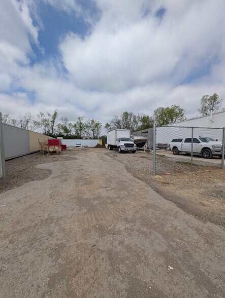 More Photos Of 116 Carr Ln, Richmond Land For Lease
