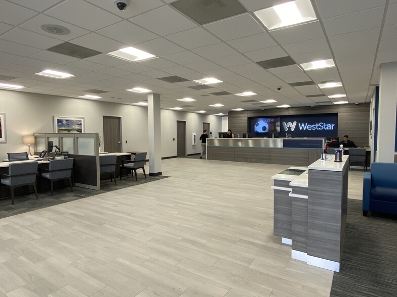 More Photos Of 8340 Gateway Blvd E, El Paso Office For Lease