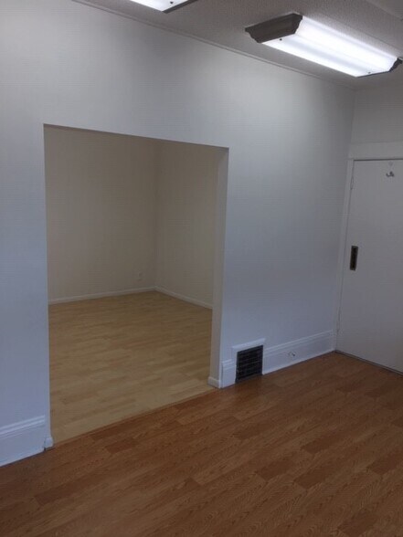 More Photos Of 8350 Melrose Ave, West Hollywood Loft Creative Space For Lease