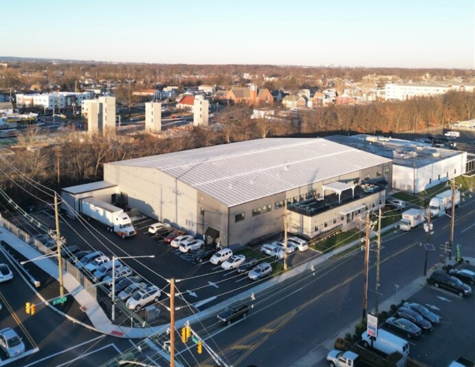 More Photos Of 470 W 1st Ave, Roselle Warehouse For Sale