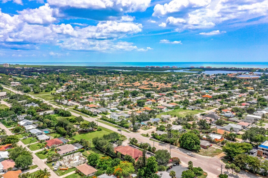 More Photos Of 28089 Vanderbilt Dr, Bonita Springs Office For Lease