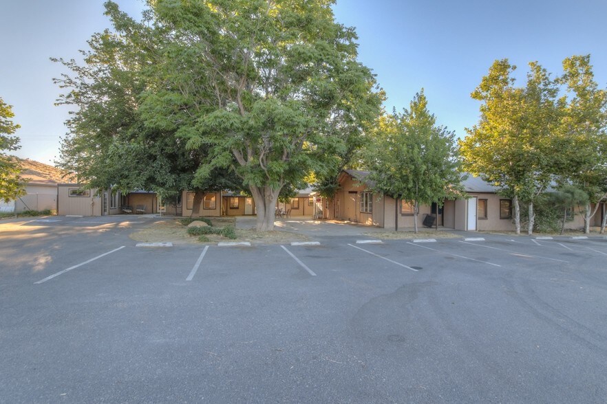 More Photos Of 56460 US Highway 371, Anza Office For Sale