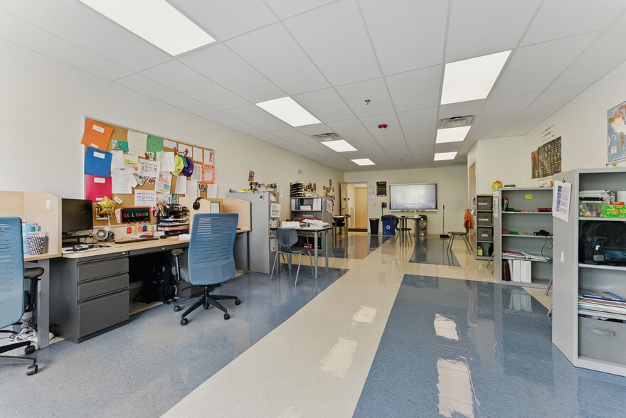 More Photos Of 2024 Westover Rd, Chicopee Warehouse For Sale