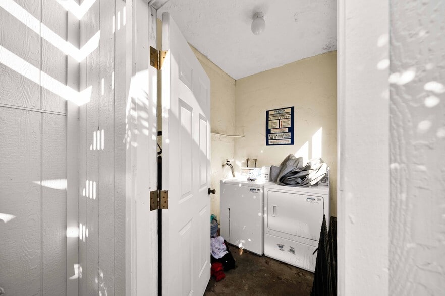 More Photos Of 1091 Del Sol Pl, Redding Apartments For Sale