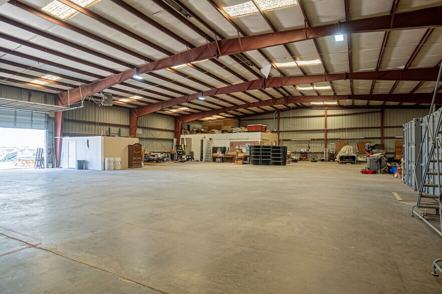 More Photos Of 3500 Confederate Rd, El Paso Warehouse For Sale