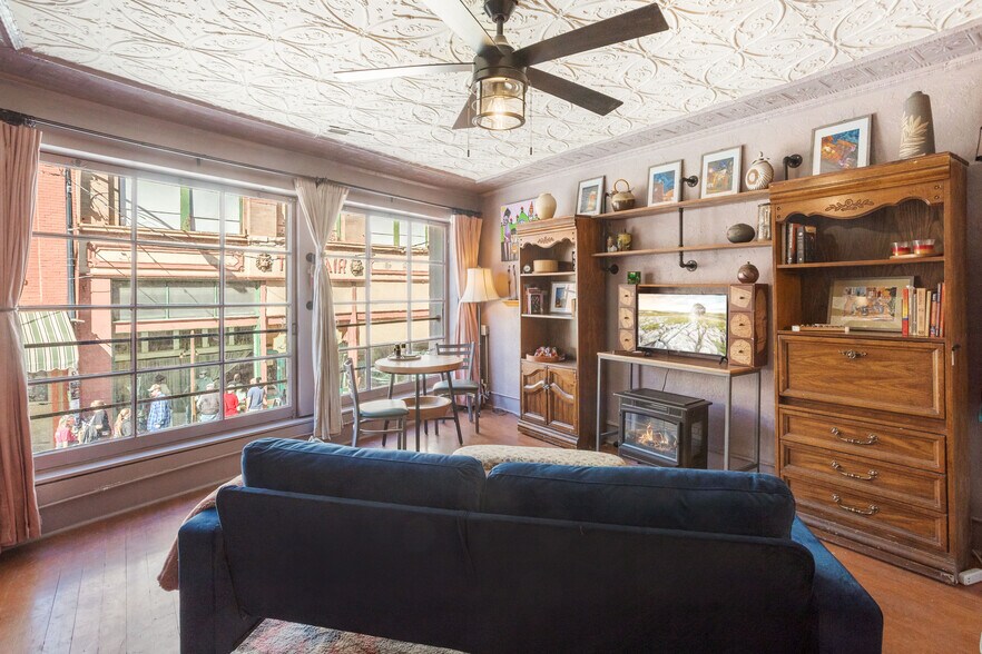 More Photos Of 40 Main St, Bisbee General Retail For Sale