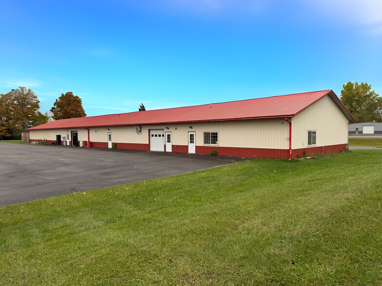 More Photos Of 555 Cortland Rd, Groton Flex For Sale