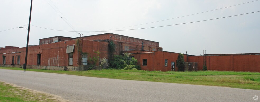 More Photos Of 1373 Chandler St, Montgomery Warehouse For Sale