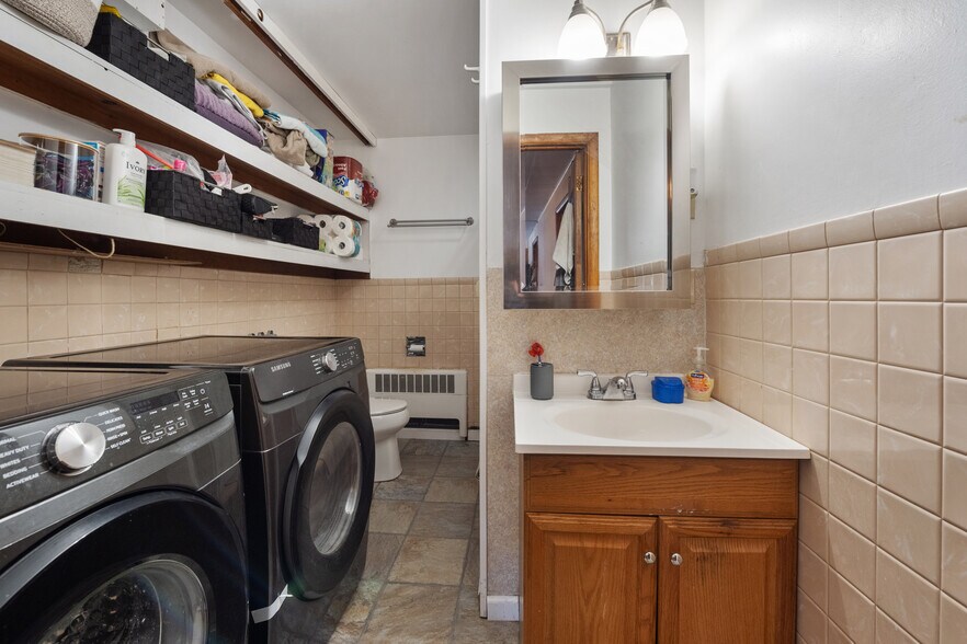 More Photos Of 5346 Canal St, Durhamville Storefront Retail Residential For Sale