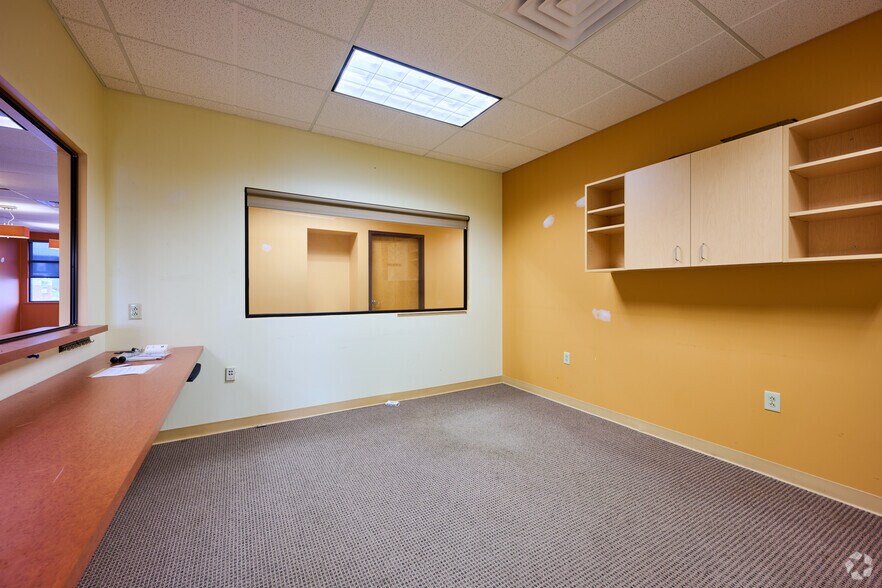 More Photos Of 7285 Gale Rd, Lima Medical For Lease