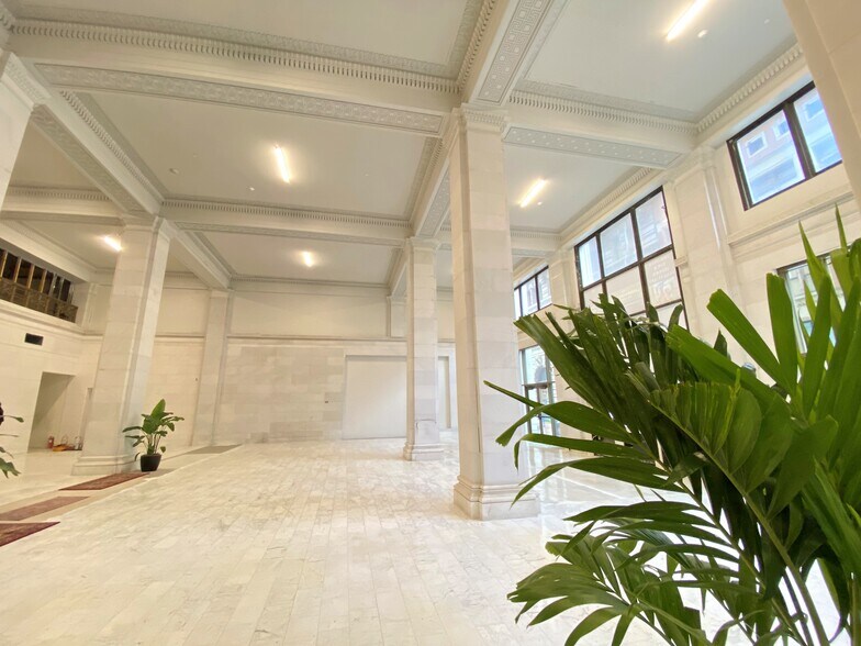 More Photos Of 316 4th Ave, Pittsburgh Apartments For Lease