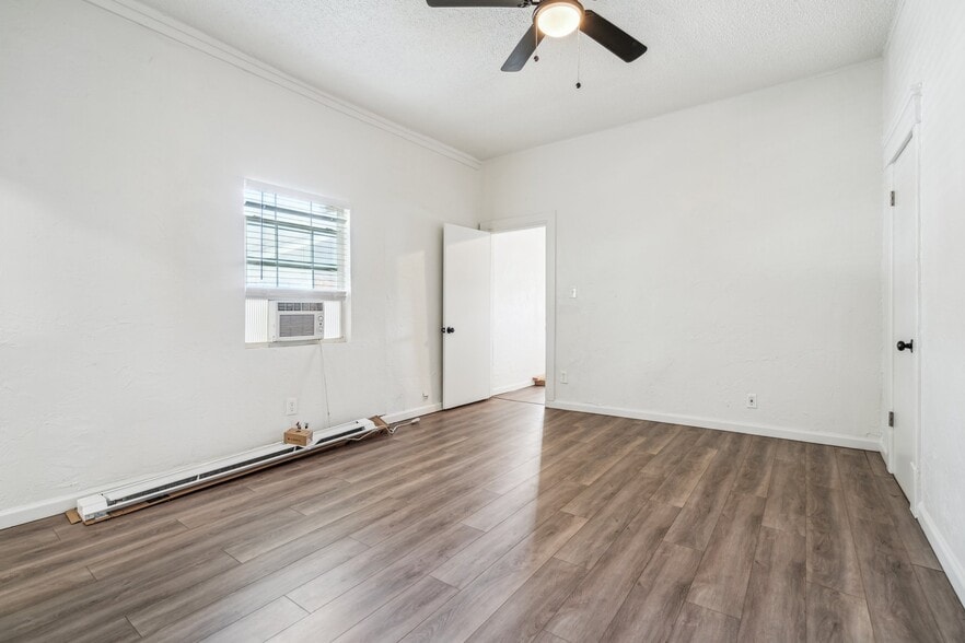 More Photos Of 2123 W Park Pl, Oklahoma City Specialty For Sale