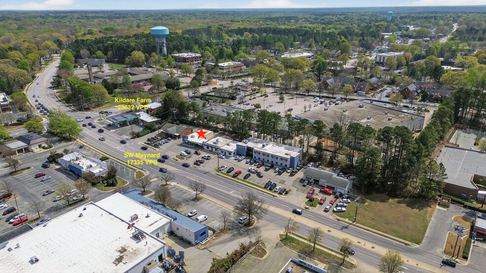 More Photos Of 113 SW Maynard Rd, Cary Freestanding For Lease