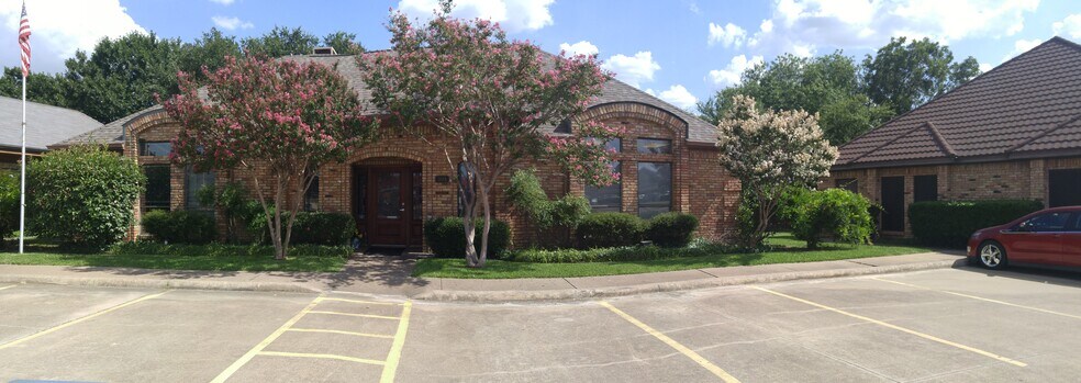 Primary Photo Of 304 Harwood Rd, Bedford Medical For Lease