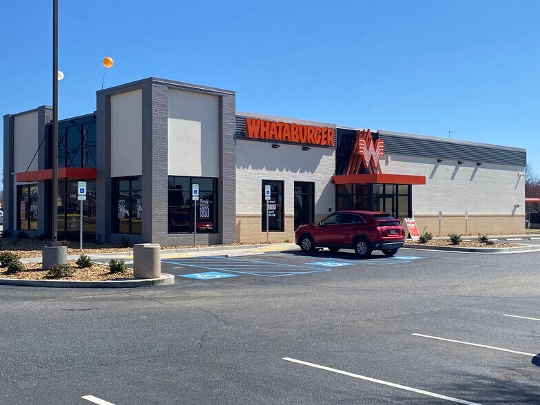 More Photos Of 1466 Woodruff Rd, Greenville Fast Food For Sale