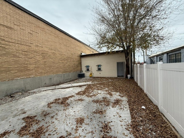 More Photos Of 1071 300 w, Salt Lake City General Retail For Lease