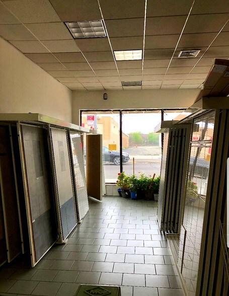 More Photos Of 51-23 Northern Blvd, Woodside Storefront For Lease