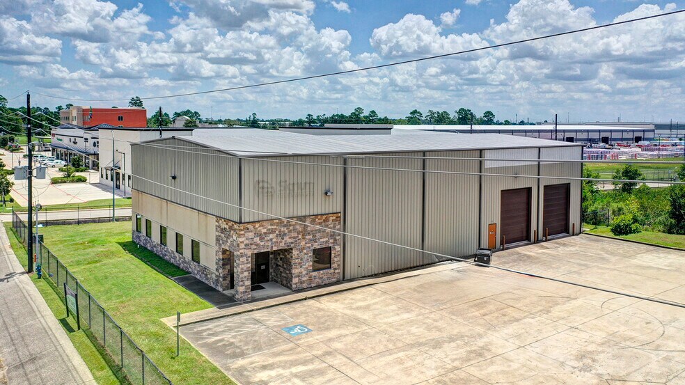 More Photos Of 828 Fm 1960 Rd, Houston Warehouse For Lease